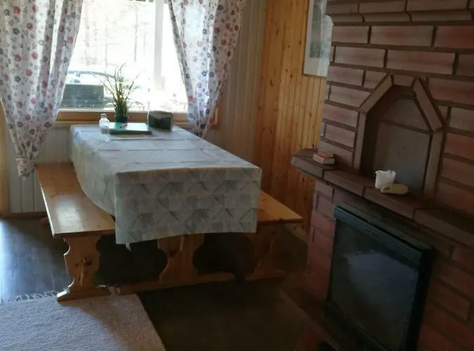 Ilo107 Prázdninový dům Huhus